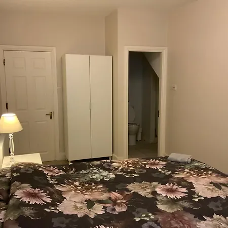 Apartment Quite And Cozy 2 Bedroom